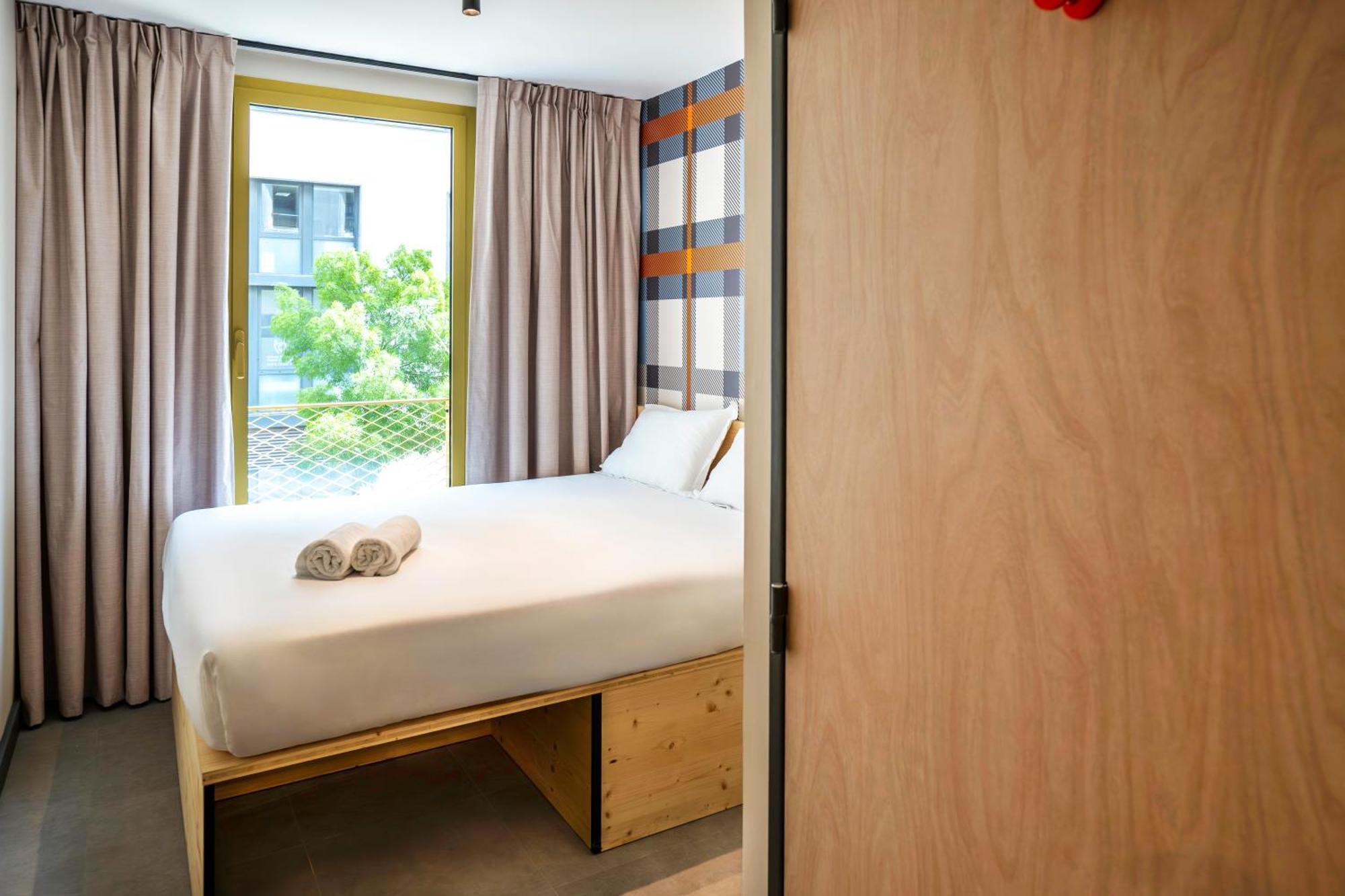 Easyhotel Marseille Euromed Bagian luar foto