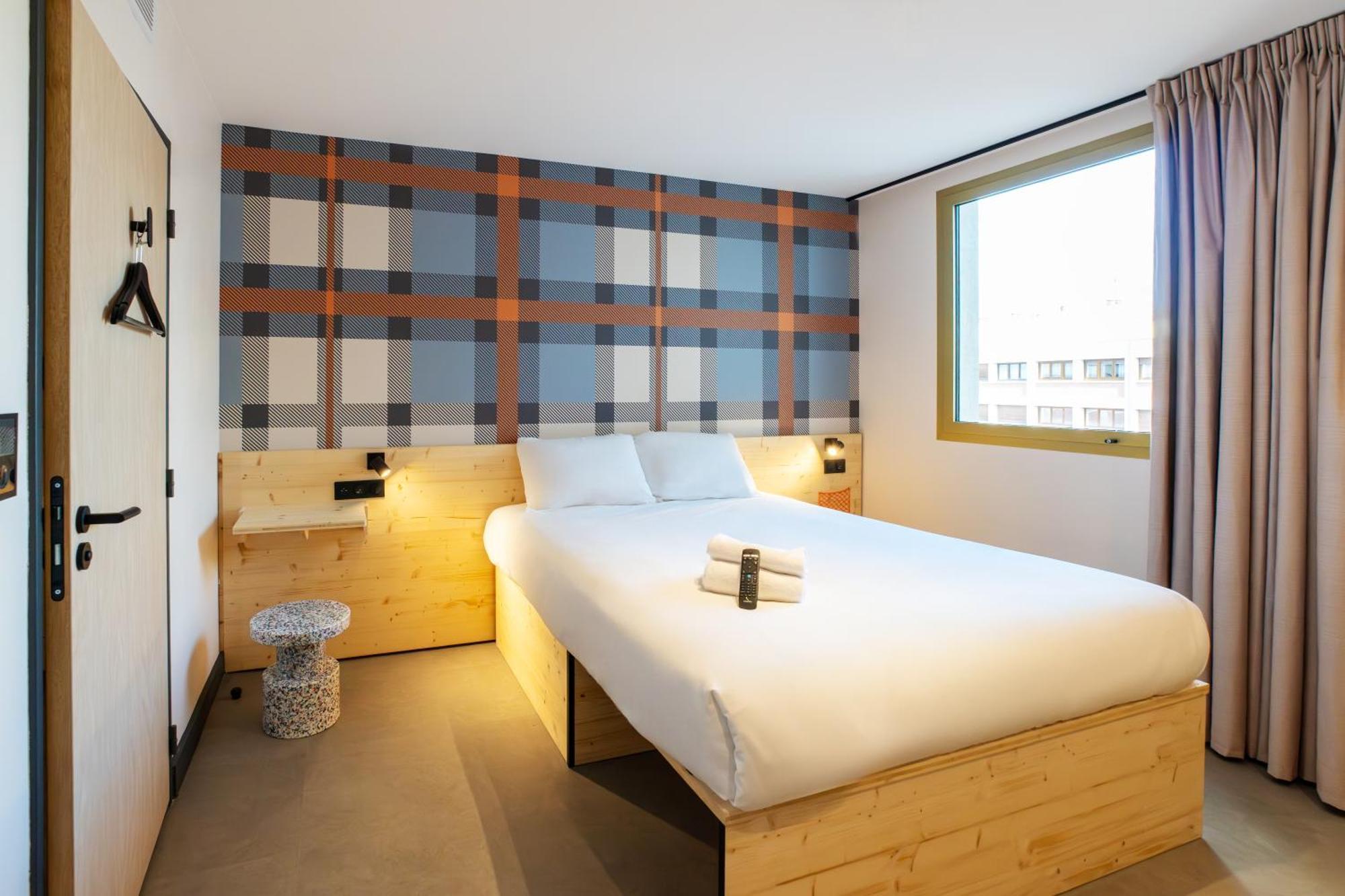 Easyhotel Marseille Euromed Bagian luar foto