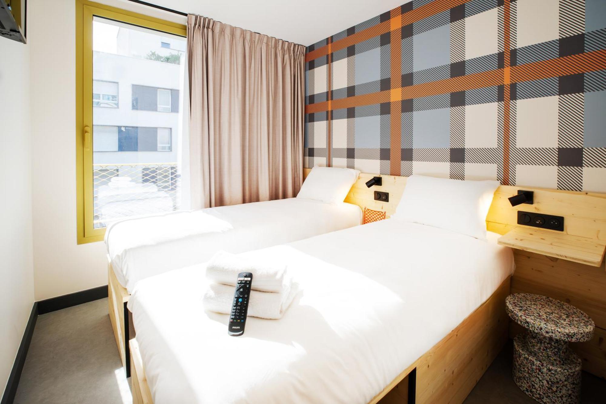 Easyhotel Marseille Euromed Bagian luar foto