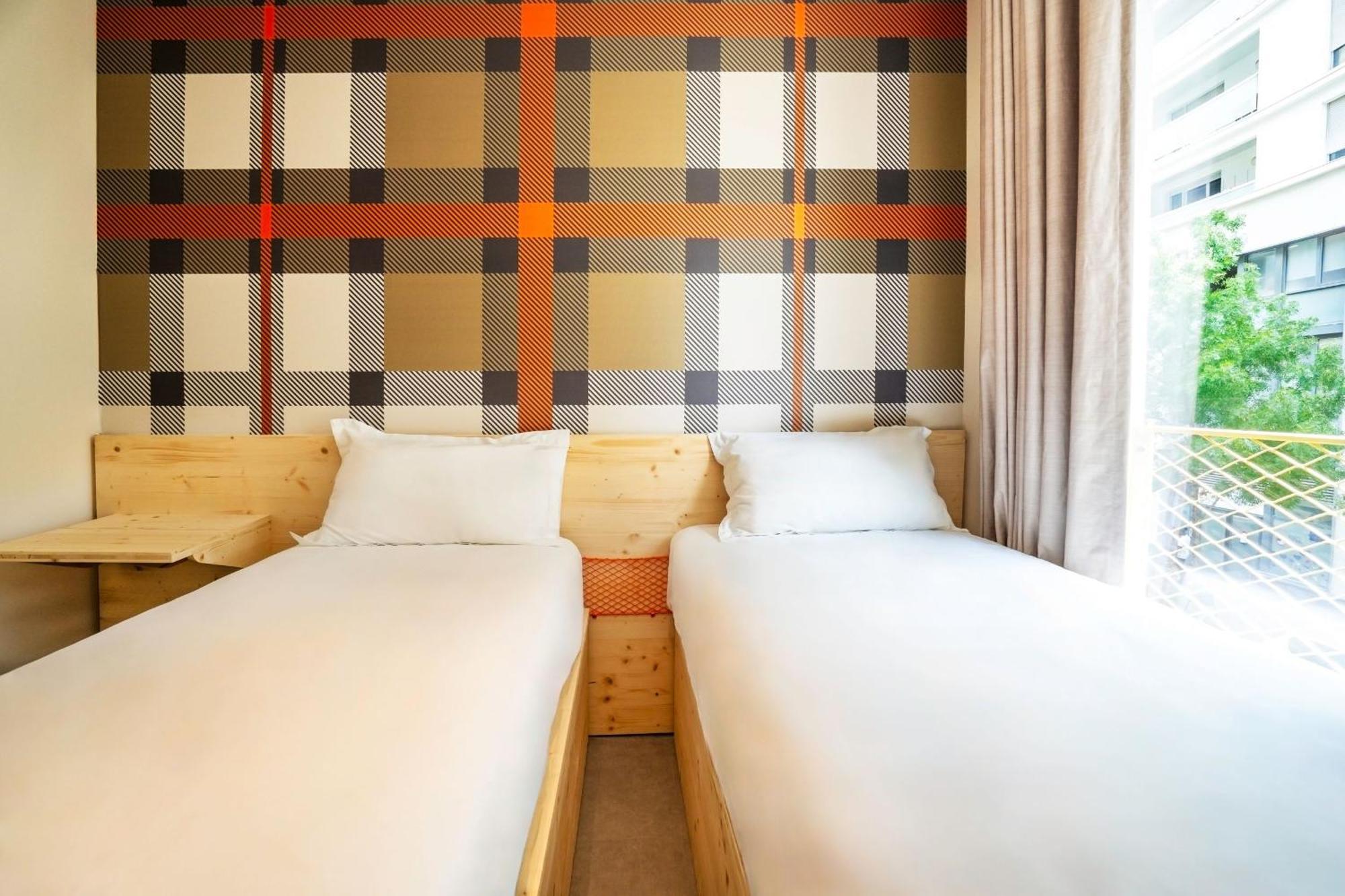 Easyhotel Marseille Euromed Bagian luar foto